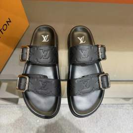 Picture of Louis Vuitton Slippers _SKULVsz38-45mnq0206699